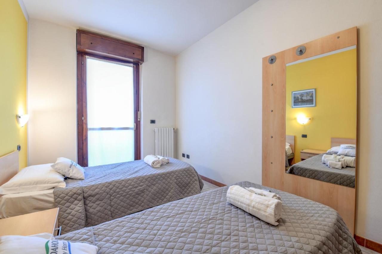 Residence Meridiana 佩斯基耶拉德加达 外观 照片